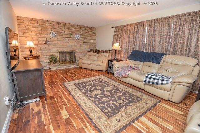 5115 Dean Drive, Charleston, WV 25313