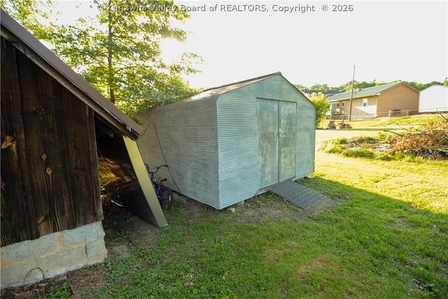 5115 Dean Drive, Charleston, WV 25313