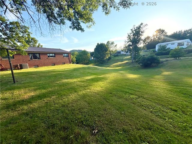5115 Dean Drive, Charleston, WV 25313