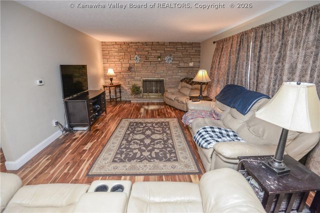 5115 Dean Drive, Charleston, WV 25313