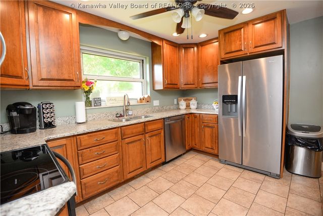 5115 Dean Drive, Charleston, WV 25313