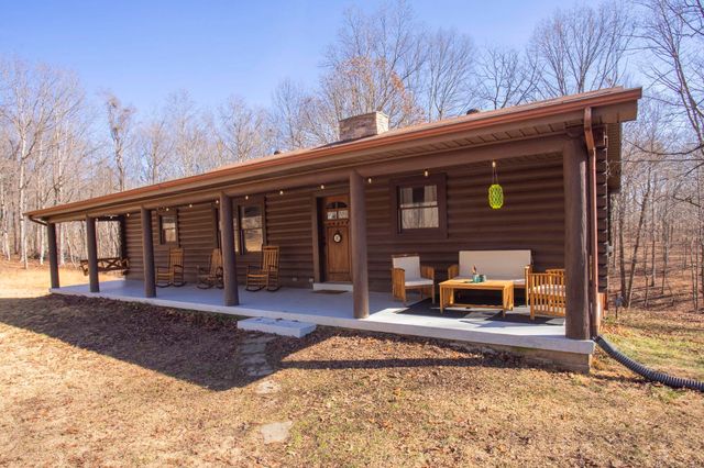 1300 Ridge Rd, Dickson, TN 37055