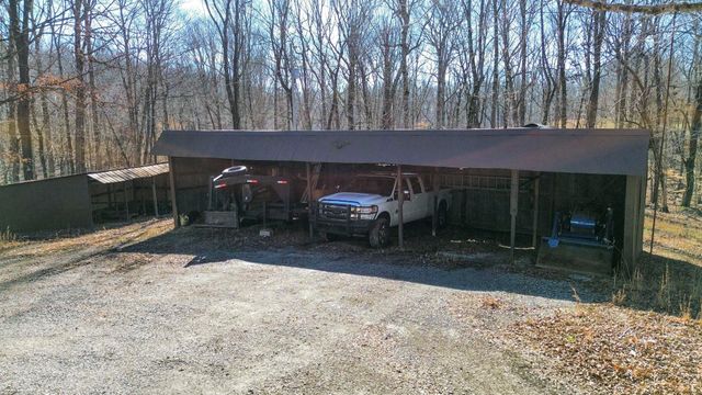 1300 Ridge Rd, Dickson, TN 37055