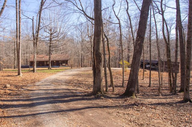 1300 Ridge Rd, Dickson, TN 37055