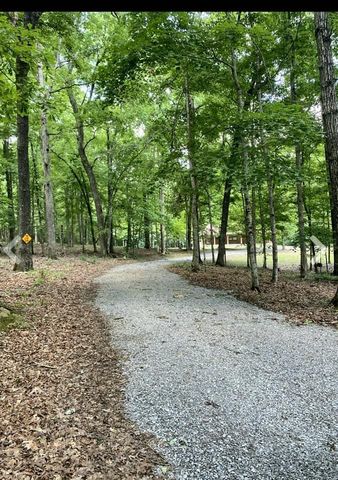 1300 Ridge Rd, Dickson, TN 37055