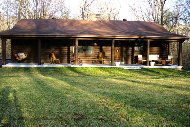 1300 Ridge Rd, Dickson, TN 37055
