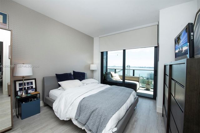 121 NE 34th St 1607, Miami, FL 33137