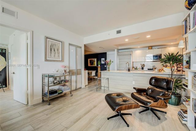 121 NE 34th St 1607, Miami, FL 33137