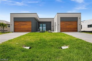 6 NW 32nd PL, Cape Coral, FL 33993