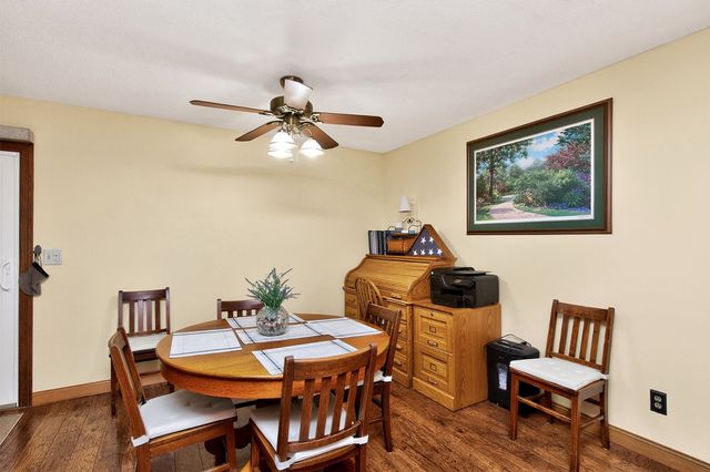 4512 80th Place, Urbandale, IA 50322