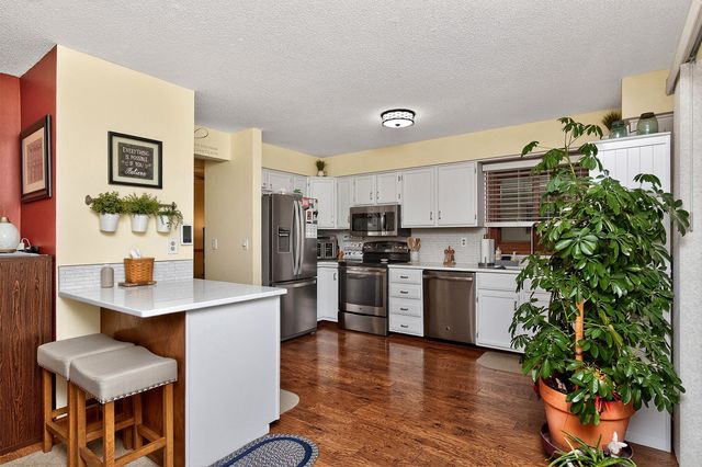 4512 80th Place, Urbandale, IA 50322