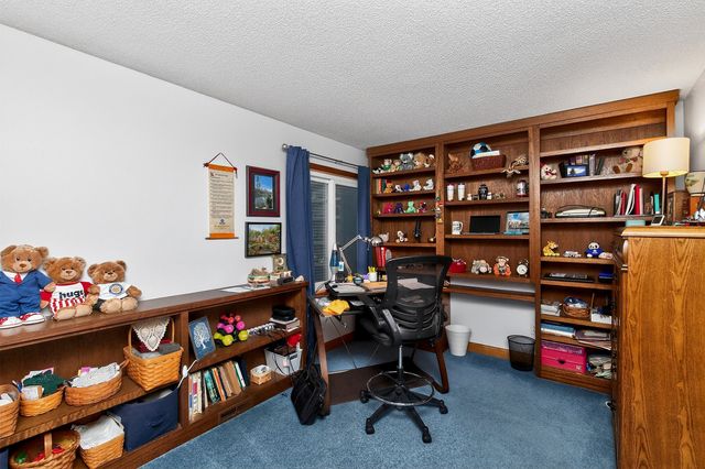 4512 80th Place, Urbandale, IA 50322