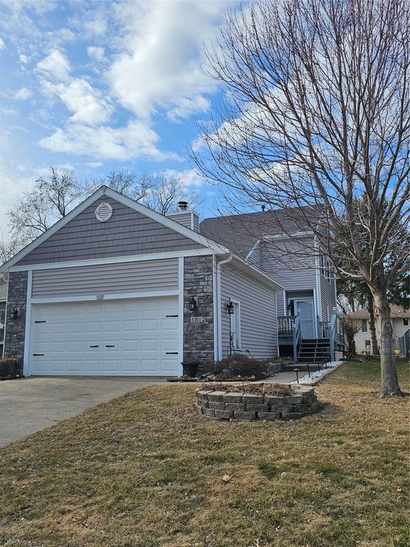 4512 80th Place, Urbandale, IA 50322