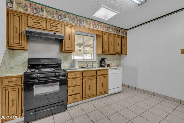 5704 sage ct Court, El Paso, TX 79924