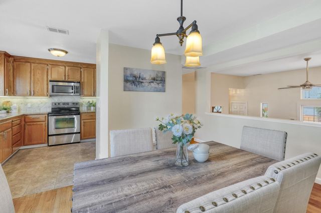 10 Arch Street, Redwood City, CA 94062