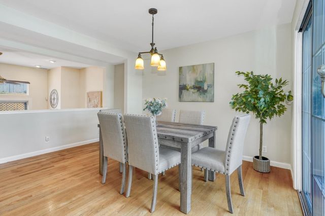 10 Arch Street, Redwood City, CA 94062