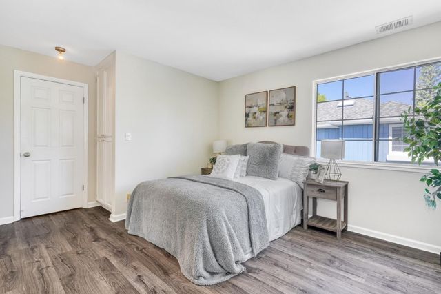 10 Arch Street, Redwood City, CA 94062