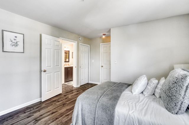 10 Arch Street, Redwood City, CA 94062