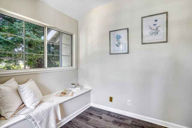 10 Arch Street, Redwood City, CA 94062
