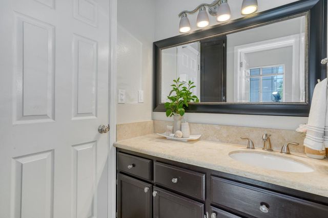 10 Arch Street, Redwood City, CA 94062