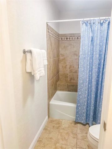 910 N Pacific 40, Oceanside, CA 92054