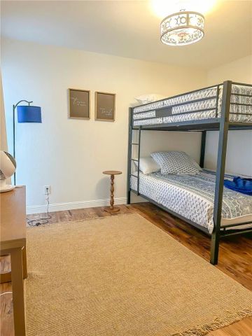 910 N Pacific 40, Oceanside, CA 92054