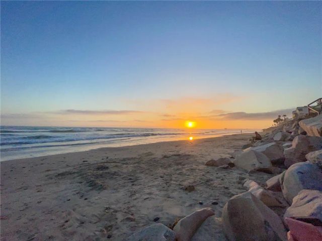 910 N Pacific 40, Oceanside, CA 92054