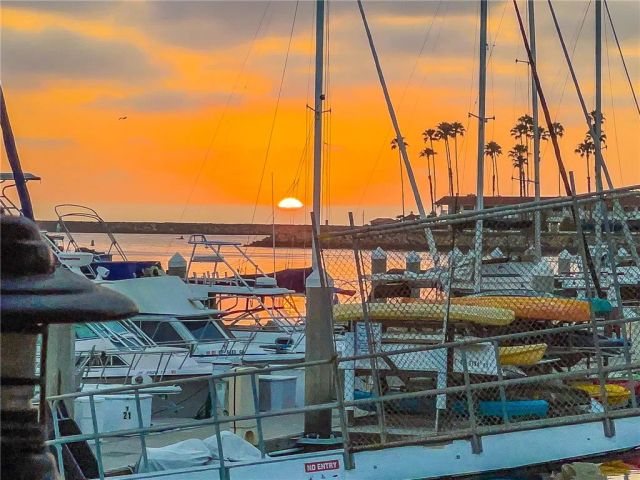 910 N Pacific 40, Oceanside, CA 92054