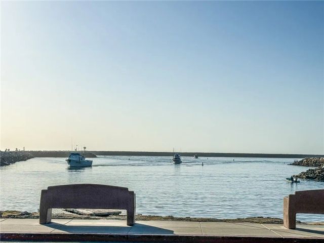 910 N Pacific 40, Oceanside, CA 92054