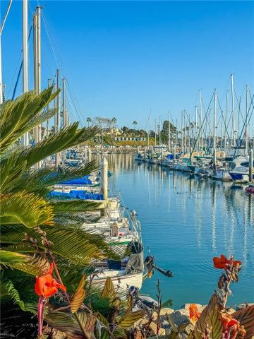 910 N Pacific 40, Oceanside, CA 92054