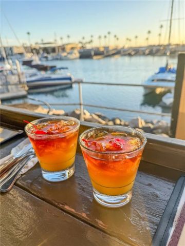 910 N Pacific 40, Oceanside, CA 92054