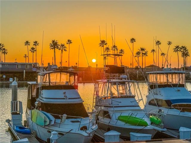 910 N Pacific 40, Oceanside, CA 92054