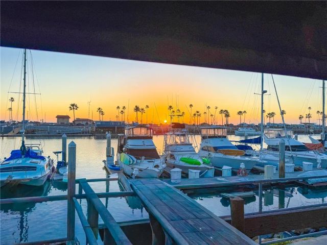 910 N Pacific 40, Oceanside, CA 92054