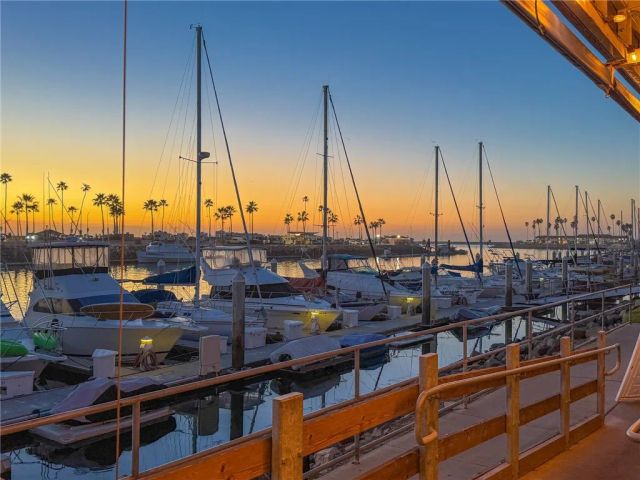910 N Pacific 40, Oceanside, CA 92054