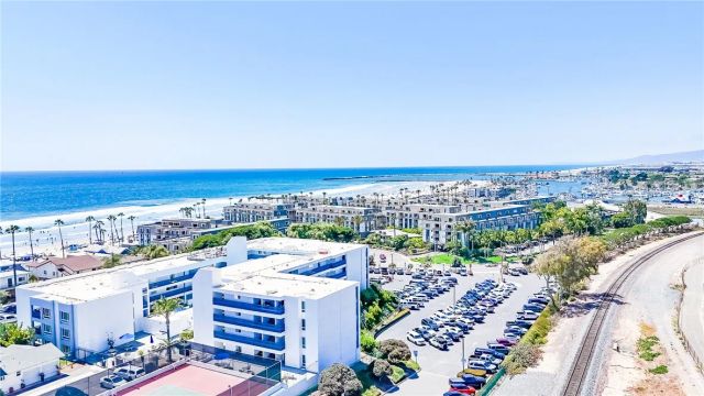 910 N Pacific 40, Oceanside, CA 92054