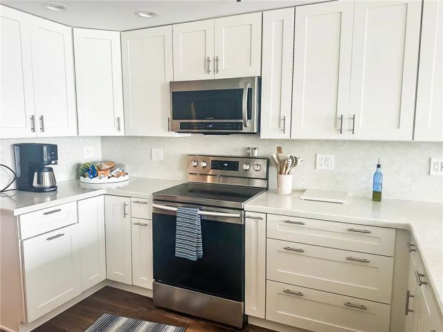 910 N Pacific 40, Oceanside, CA 92054