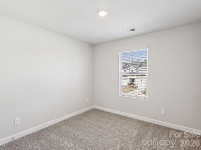8013 Hidden Springs Drive, Charlotte, NC 28216
