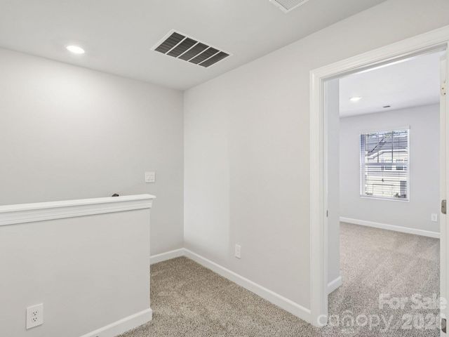 8013 Hidden Springs Drive, Charlotte, NC 28216
