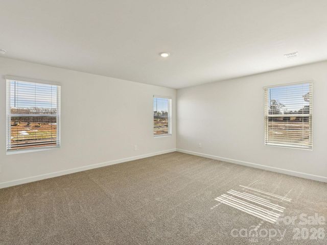8013 Hidden Springs Drive, Charlotte, NC 28216