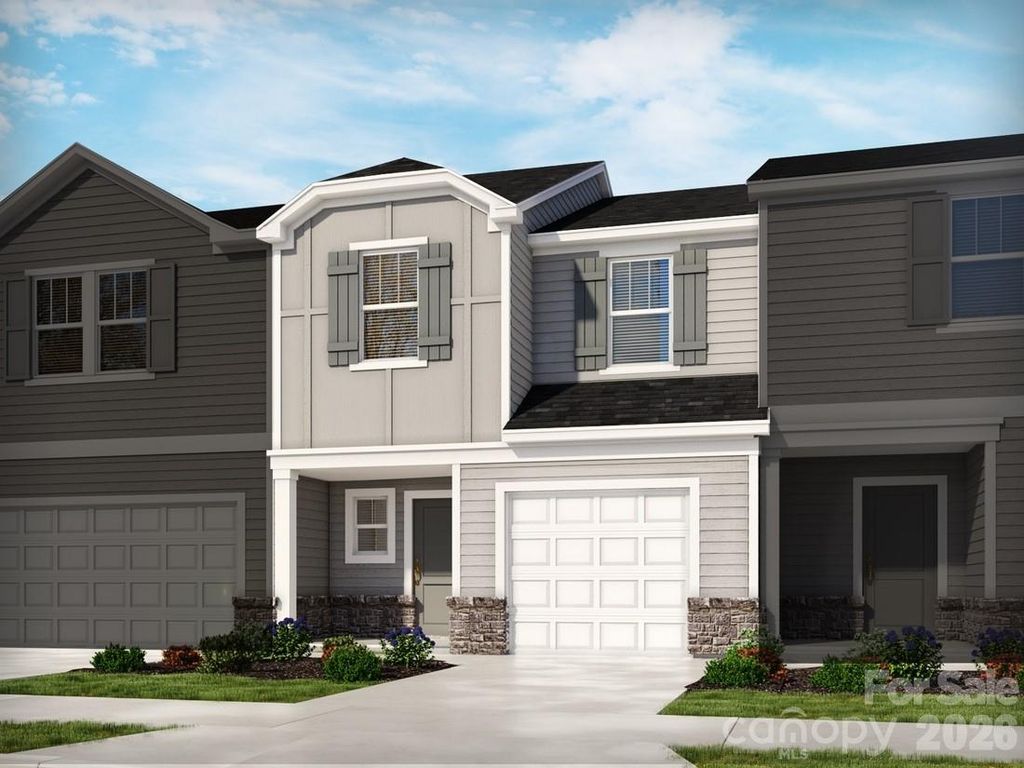 8013 Hidden Springs Drive, Charlotte, NC 28216