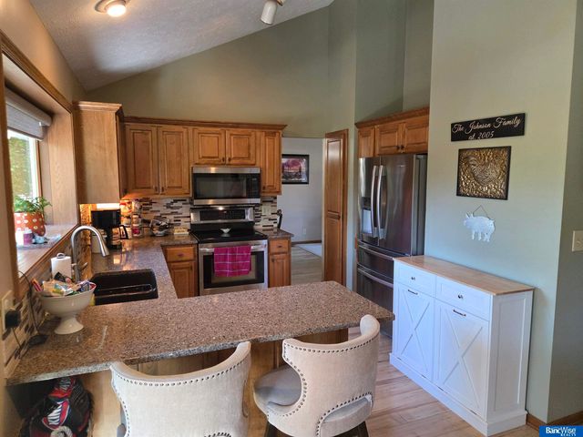 6111 Tennyson Circle, Lincoln, NE 68516