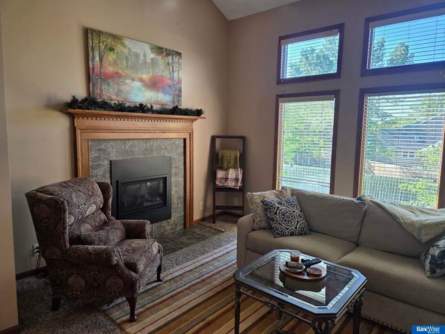 6111 Tennyson Circle, Lincoln, NE 68516