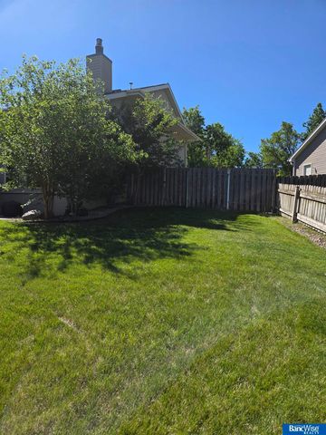 6111 Tennyson Circle, Lincoln, NE 68516