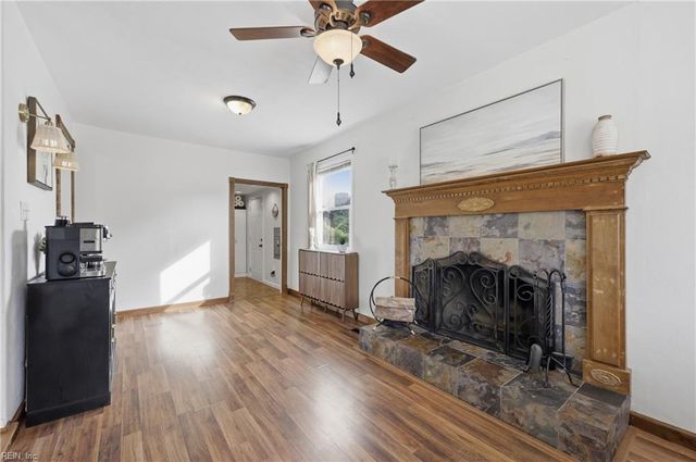 512 Wooten LN, Chesapeake, VA 23323