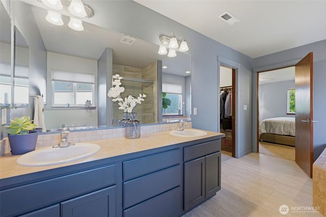 8605 29th Way SE, Olympia, WA 98513