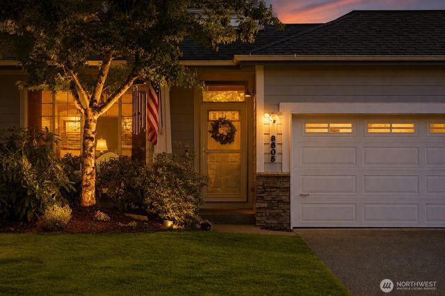 8605 29th Way SE, Olympia, WA 98513