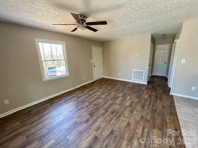 201 Brookdale Place NW, Lenoir, NC 28645