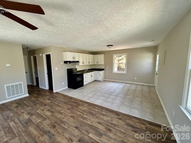 201 Brookdale Place NW, Lenoir, NC 28645