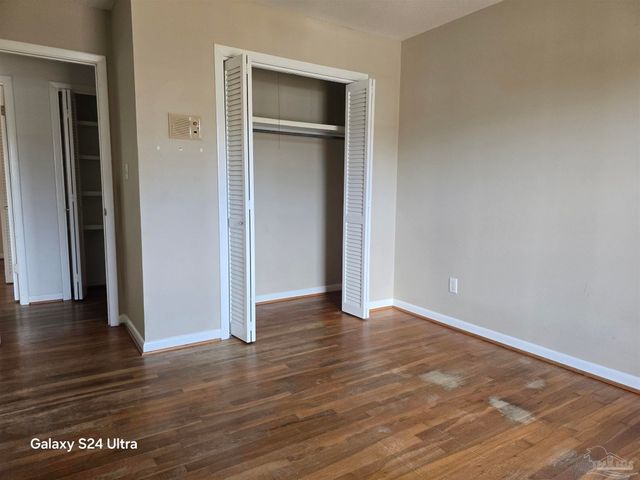 6227 Vicksburg Dr, Pensacola, FL 32503