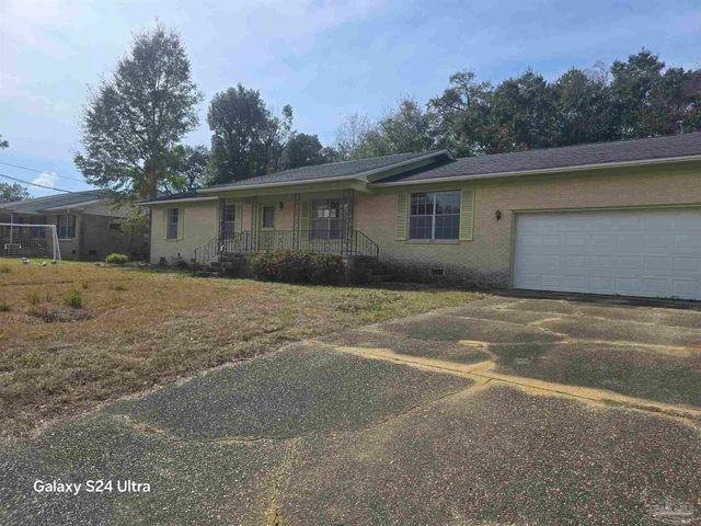6227 Vicksburg Dr, Pensacola, FL 32503